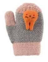 Kootud käpikud beebile